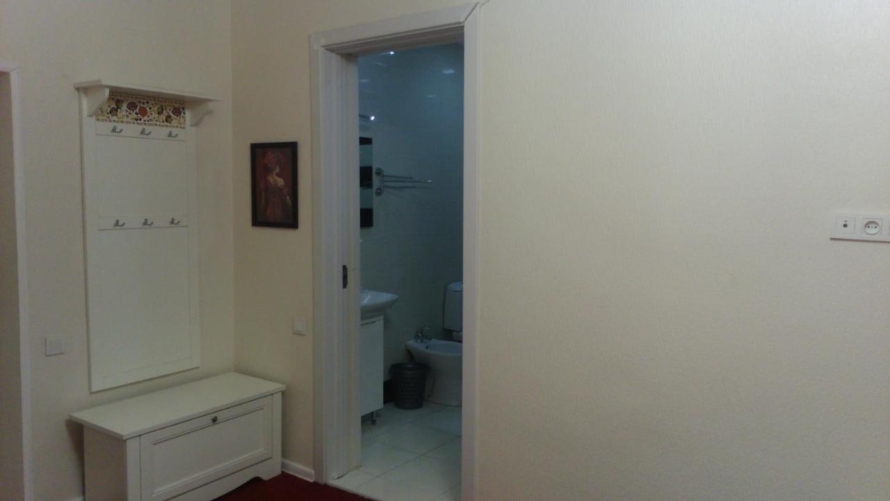 Lilo Near Airport Отель Тбилиси